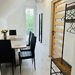 Villa Lake דירה